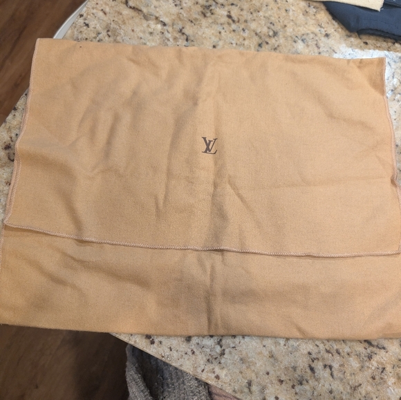 Louis Vuitton Handbags - Louis Vuitton Tan/Linen Logo Dust Pouch